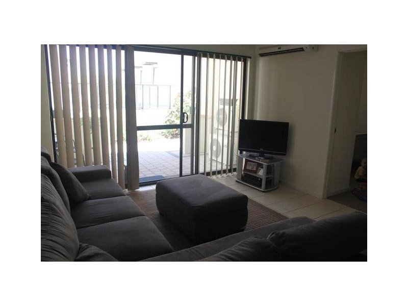 30/5 Eastleigh Loop, Currambine WA 6028