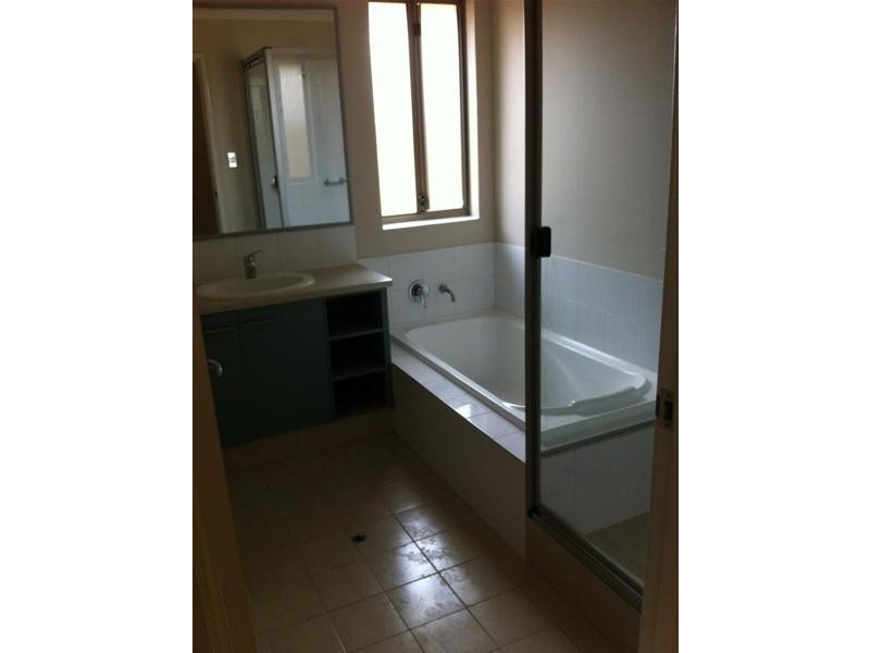 66 Blackwood Meander, Yanchep WA 6035