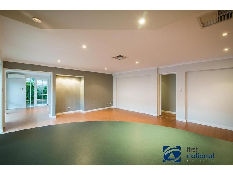 10 Abrolhos Drive, Heathridge WA 6027