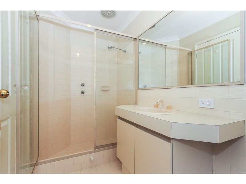 4 Akera Close, Hillarys WA 6025