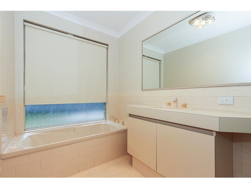 4 Akera Close, Hillarys WA 6025