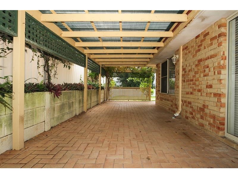 4 Akera Close, Hillarys WA 6025