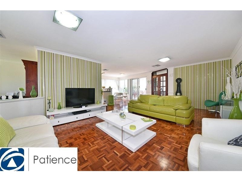 52 La Grange Loop, Currambine WA 6028