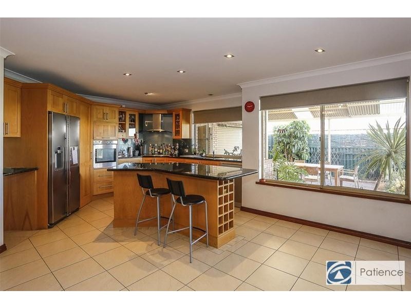 30 Fairway Circle, Connolly WA 6027