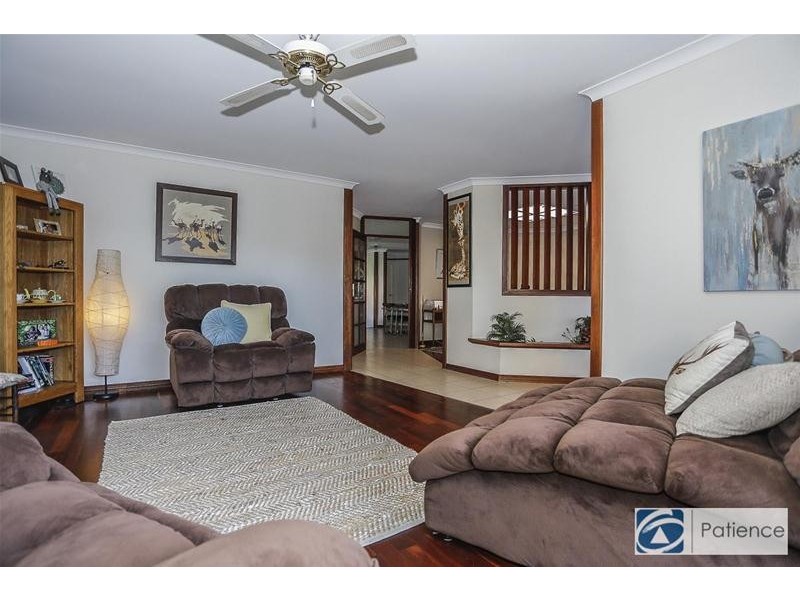 30 Fairway Circle, Connolly WA 6027