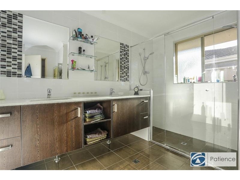 30 Fairway Circle, Connolly WA 6027