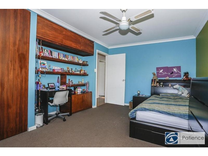 30 Fairway Circle, Connolly WA 6027