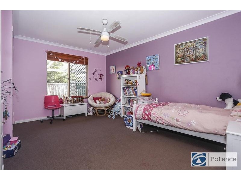 30 Fairway Circle, Connolly WA 6027