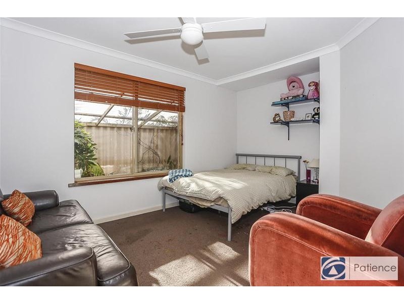 30 Fairway Circle, Connolly WA 6027