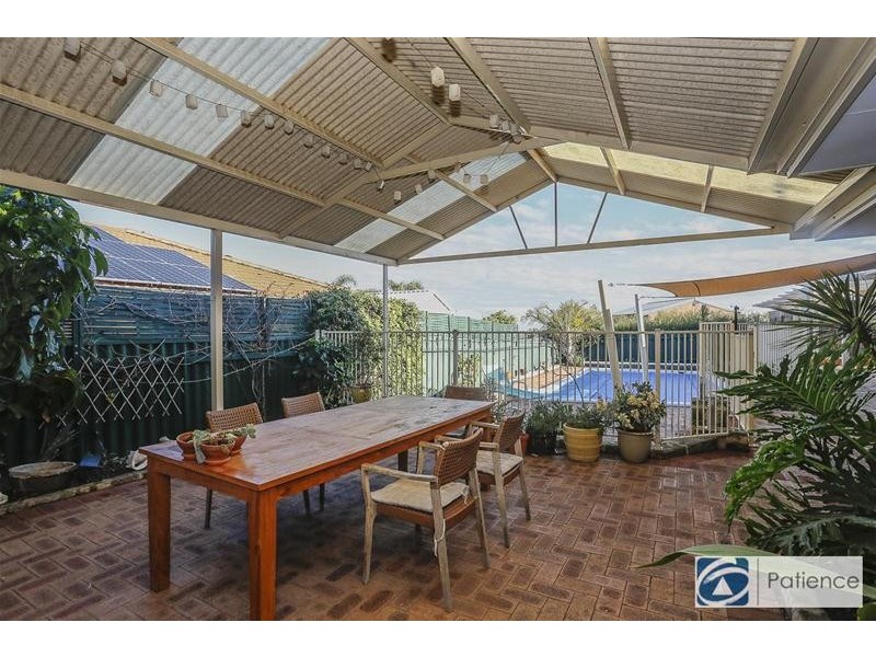 30 Fairway Circle, Connolly WA 6027