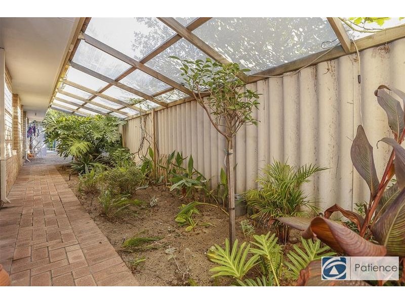 30 Fairway Circle, Connolly WA 6027