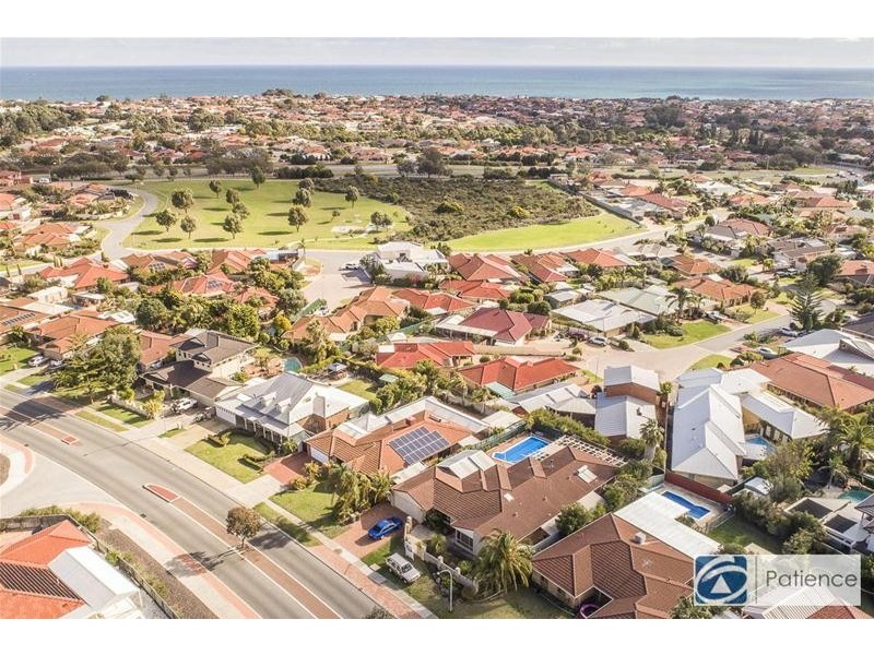 30 Fairway Circle, Connolly WA 6027