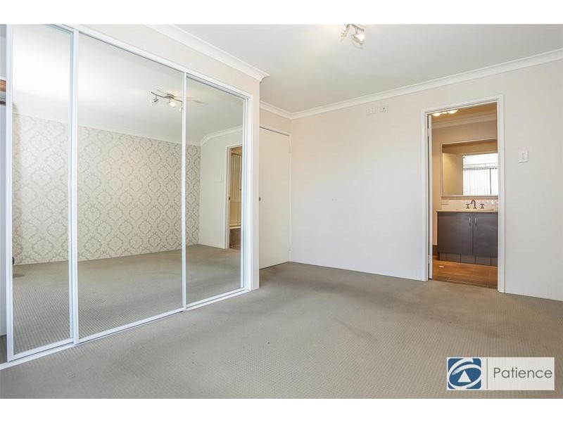 44 Collanda Circuit, Carramar WA 6031