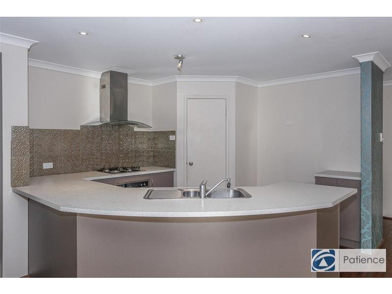 44 Collanda Circuit, Carramar WA 6031