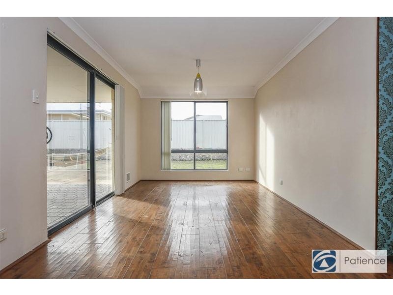 44 Collanda Circuit, Carramar WA 6031