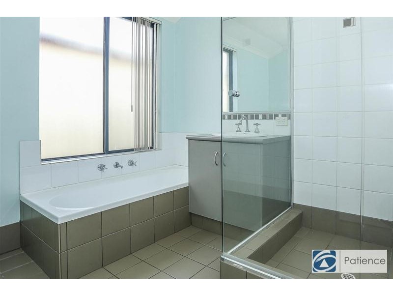 44 Collanda Circuit, Carramar WA 6031