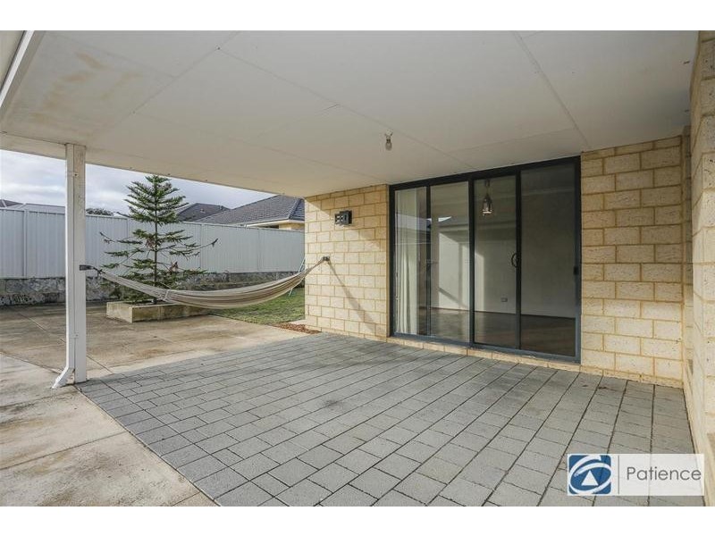 44 Collanda Circuit, Carramar WA 6031