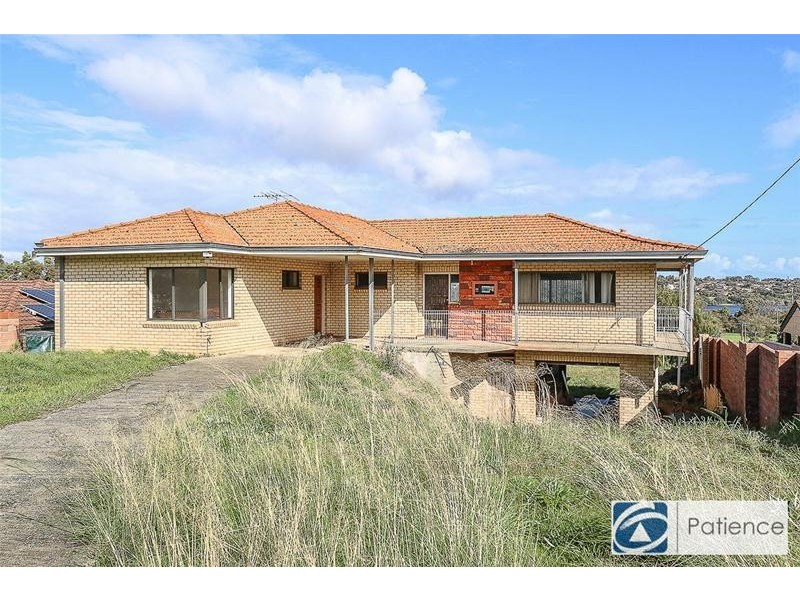 42 Yallambee Crescent, Wanneroo WA 6065