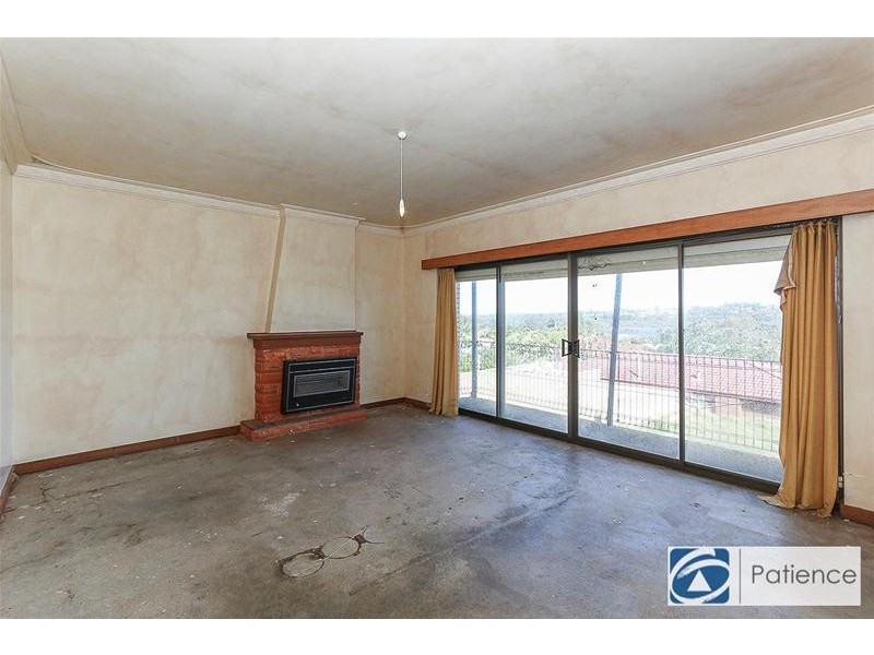 42 Yallambee Crescent, Wanneroo WA 6065