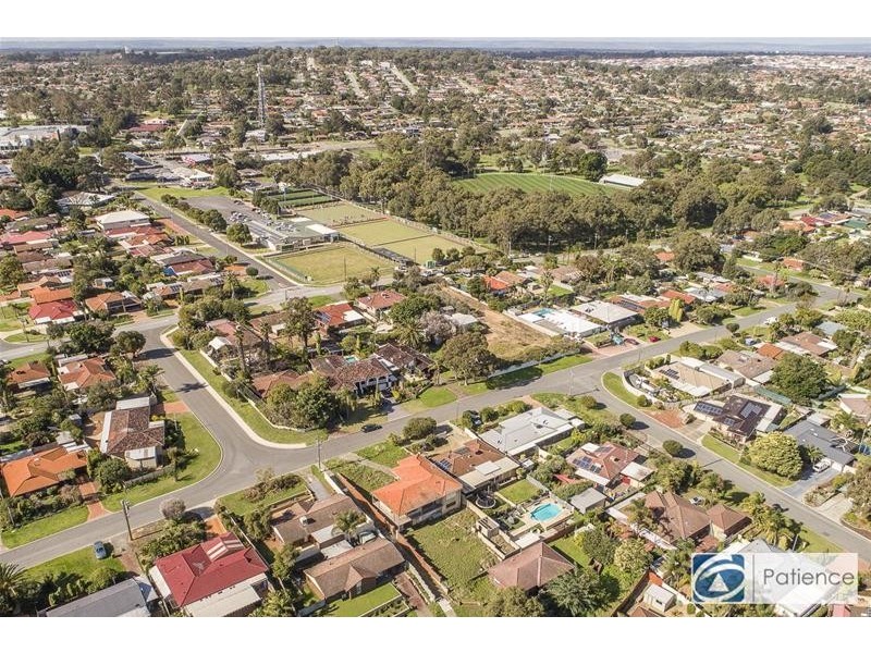 42 Yallambee Crescent, Wanneroo WA 6065