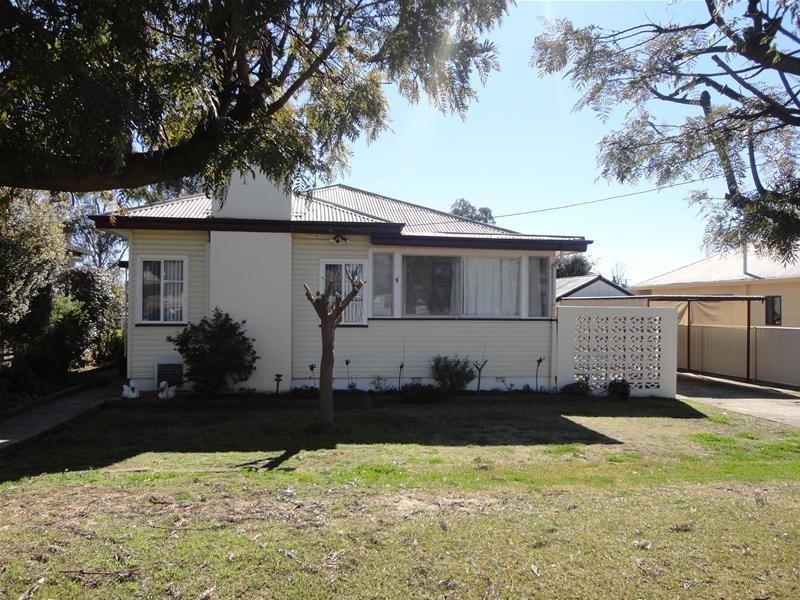 4 Bruce Street, Tamworth NSW 2340