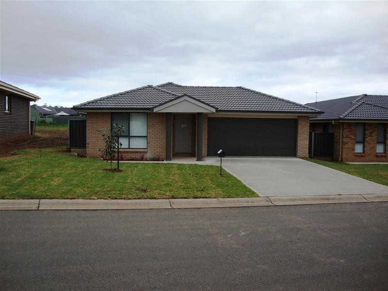 18 Rosella Avenue, Calala NSW 2340