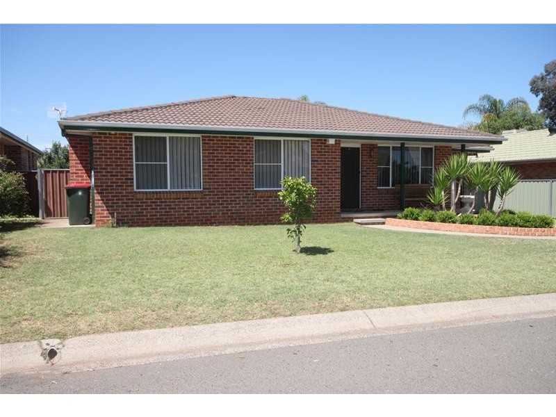 13 Janelle Street, Tamworth NSW 2340