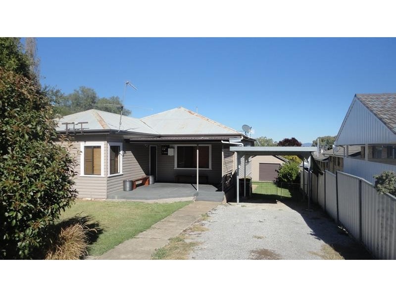103 Rawson Avenue, Tamworth NSW 2340