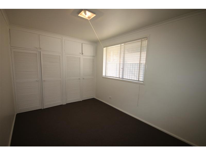 4 Barreng Street, Tamworth NSW 2340