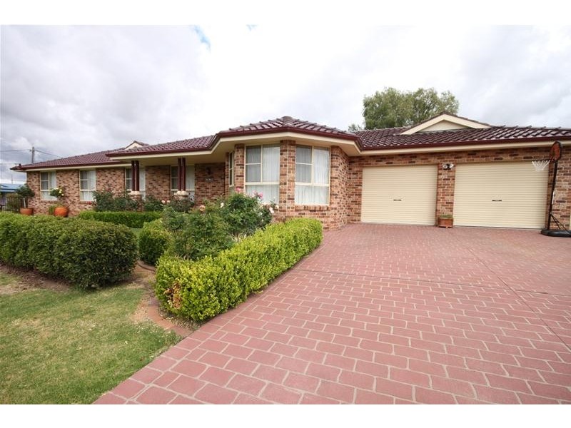 27 Hyson Street, Tamworth NSW 2340