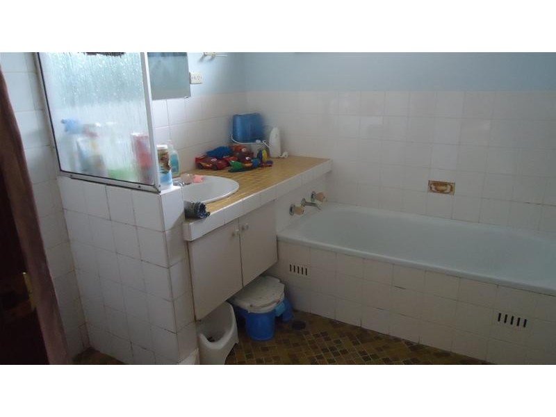 11 Murrawai Street, Tamworth NSW 2340