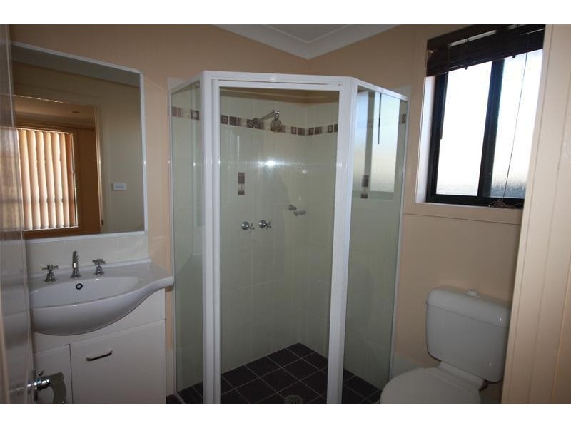 20 Falcon Drive, Tamworth NSW 2340