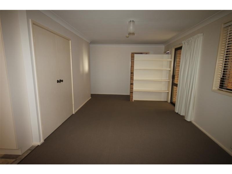 5 Woodbury Crescent, Tamworth NSW 2340