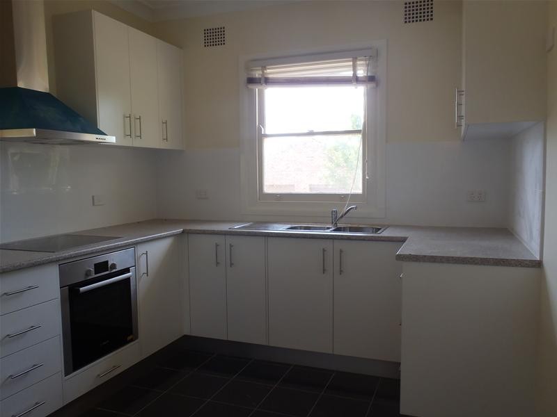 61 Raglan Street, Tamworth NSW 2340