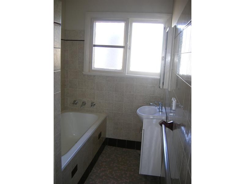 97 Robert Street, Tamworth NSW 2340