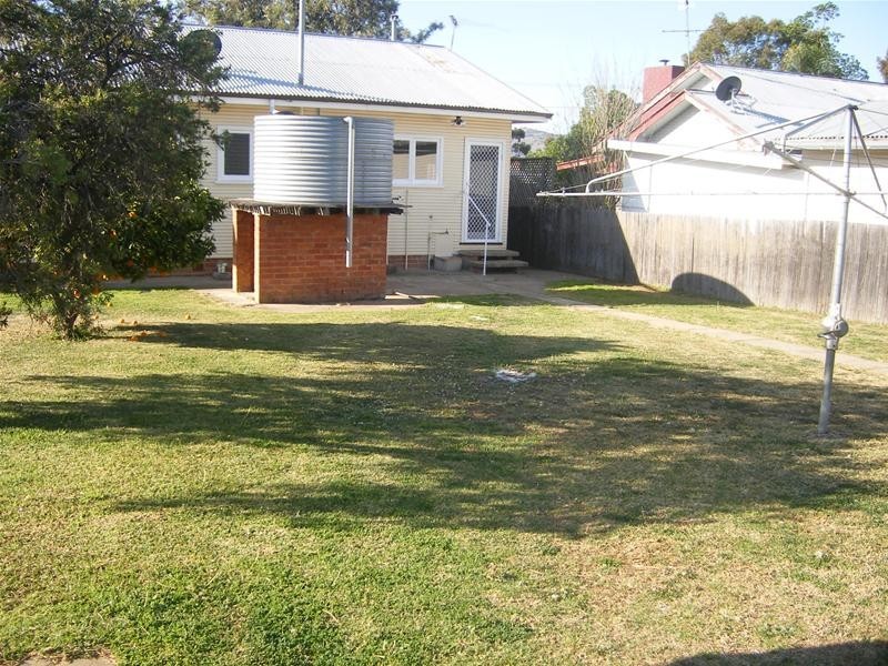 97 Robert Street, Tamworth NSW 2340