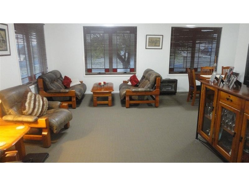 106 Edward Street, Tamworth NSW 2340