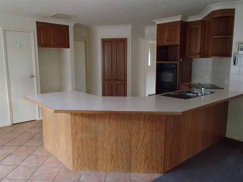 65 Greg Norman Drive, Tamworth NSW 2340