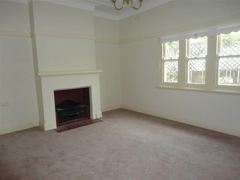 56 Roderick Street, Tamworth NSW 2340