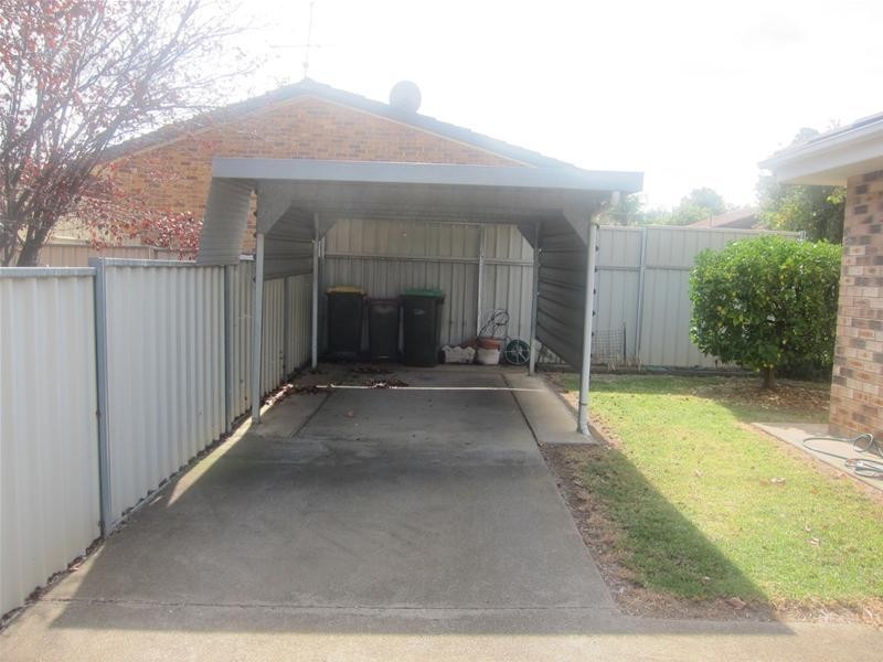 2/5 Cowper Close, Tamworth NSW 2340