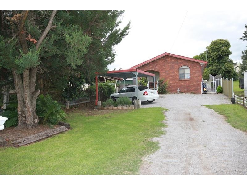 4 Dowell Avenue, Tamworth NSW 2340