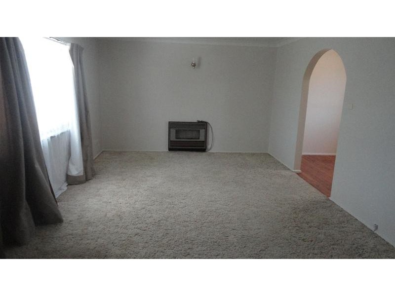 14 Waree Drive, Tamworth NSW 2340