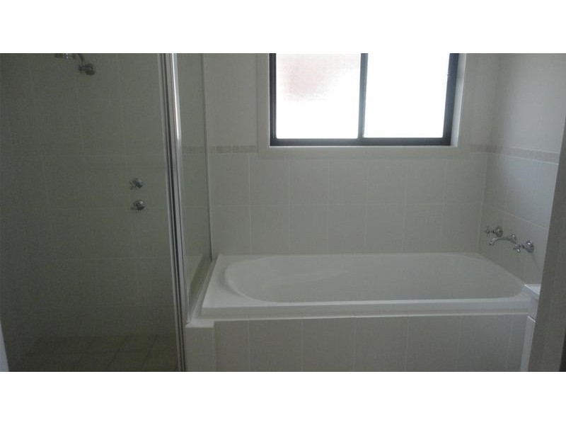 37 Illoura Street, Tamworth NSW 2340