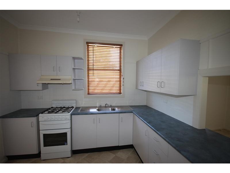 6 Mills Street, Tamworth NSW 2340