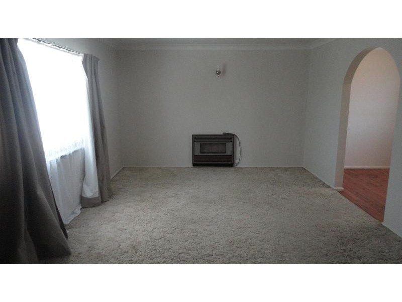 14 Waree Drive, Tamworth NSW 2340