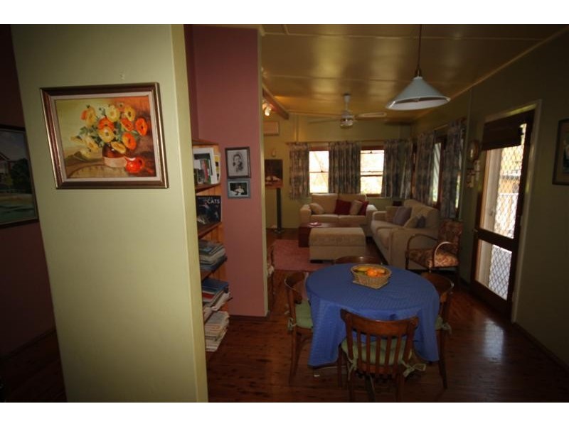 61 Napier Street, Tamworth NSW 2340