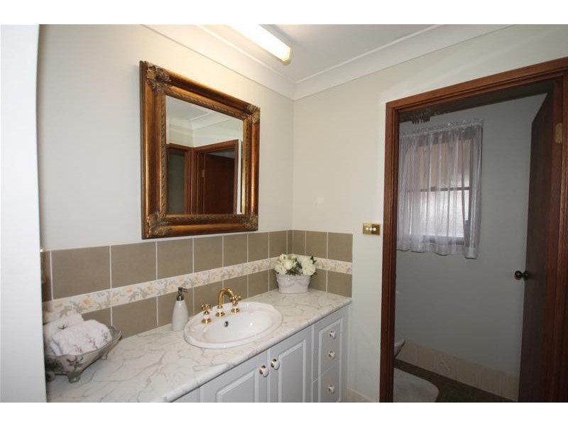 16 Kurrajong Street, Tamworth NSW 2340