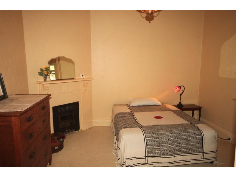 4 Martin Street, Tamworth NSW 2340