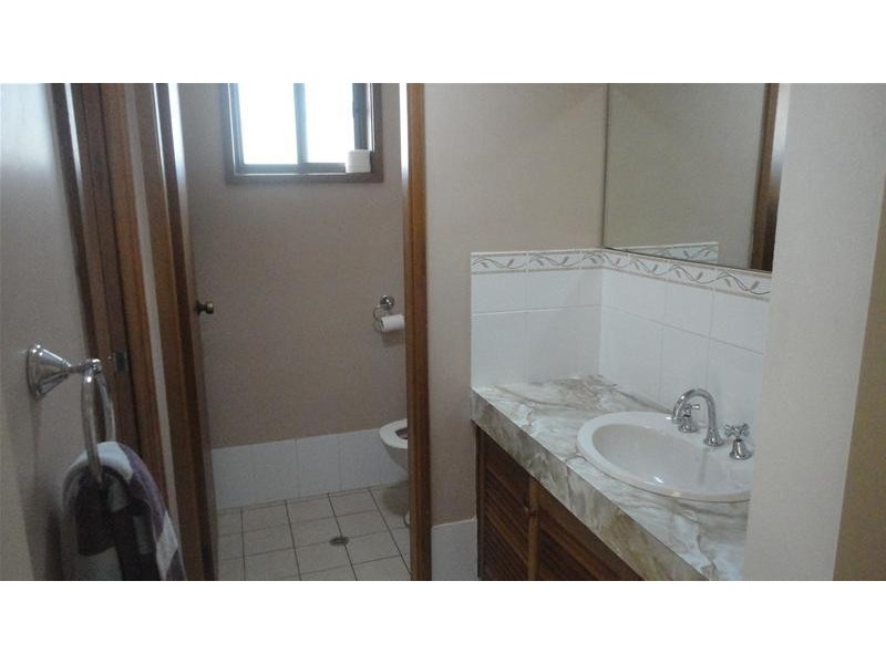 1 Kyooma Street, Tamworth NSW 2340