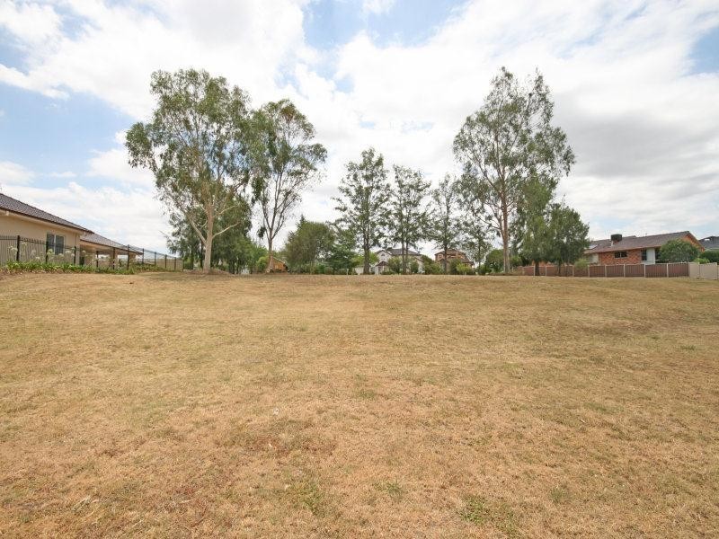 37 Ebony Close, Tamworth NSW 2340